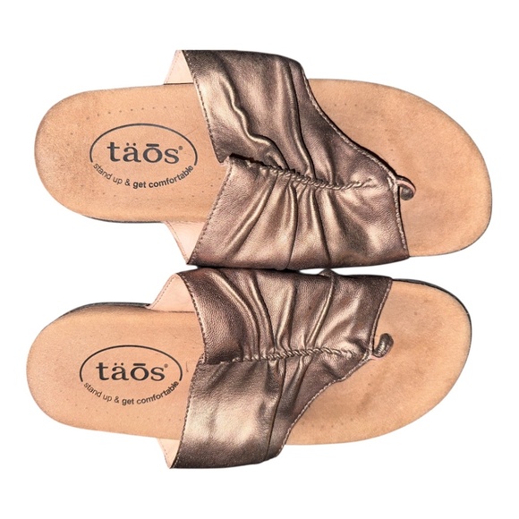 Taos Footwear Metallic Bronze Sandals - Picture 2 of 5